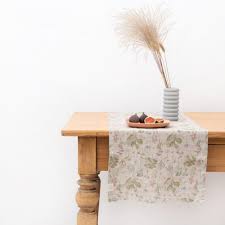 Table Runner Botany